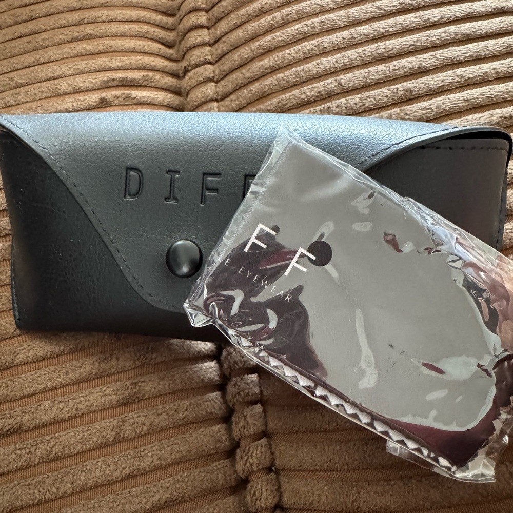 Diff Dash Gold Aviator Sunglasses - image 5